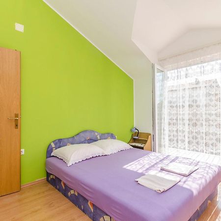 Apartments Mira I Vodice Eksteriør bilde