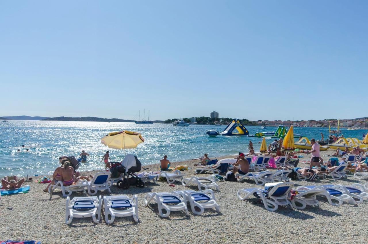 Apartments Mira I Vodice Eksteriør bilde