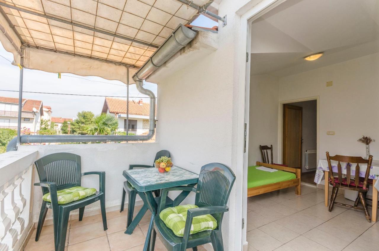 Apartments Mira I Vodice Eksteriør bilde