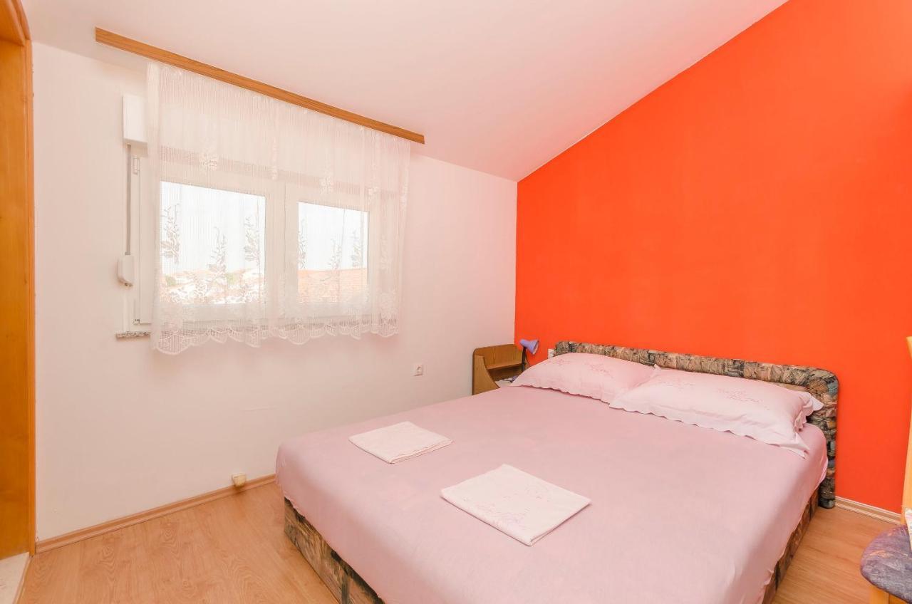 Apartments Mira I Vodice Eksteriør bilde