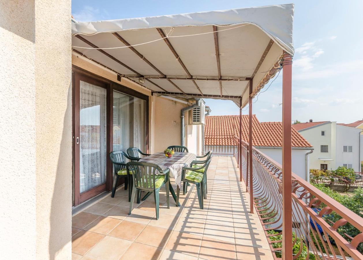 Apartments Mira I Vodice Eksteriør bilde
