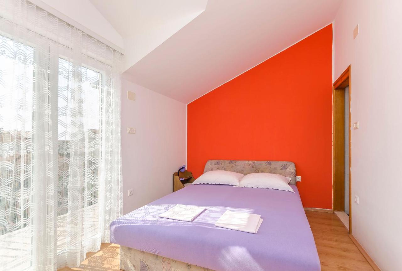 Apartments Mira I Vodice Eksteriør bilde