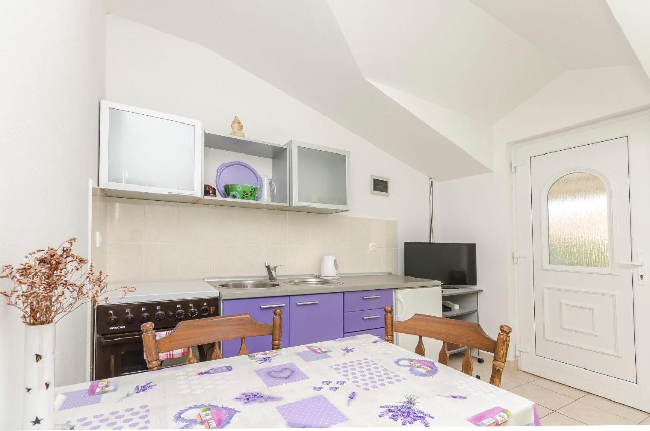Apartments Mira I Vodice Eksteriør bilde
