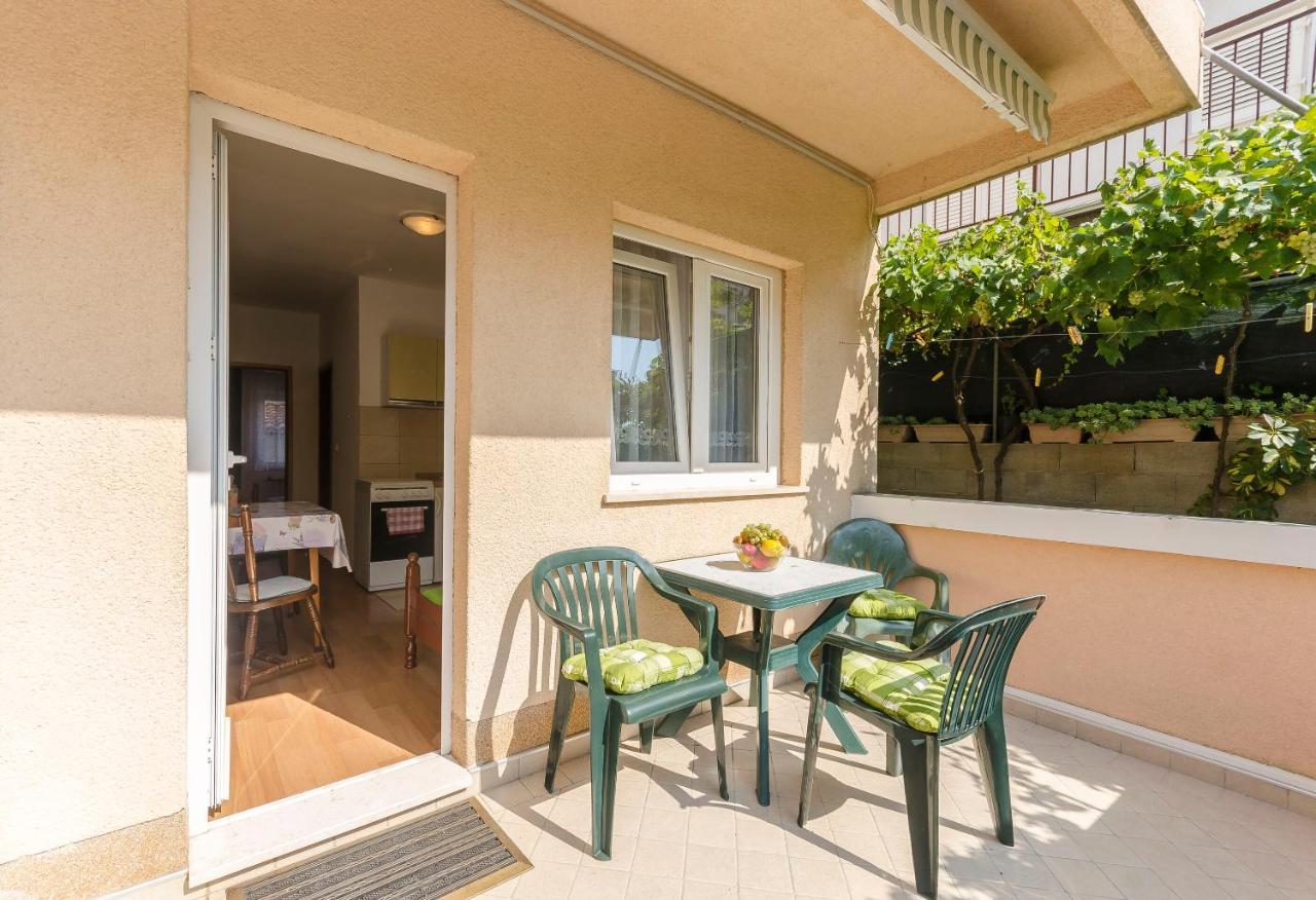 Apartments Mira I Vodice Eksteriør bilde